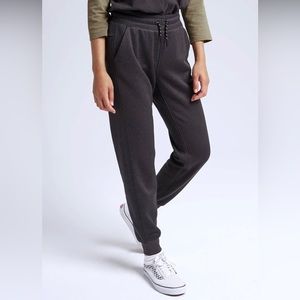 Burton woman’s Oak pant - size small